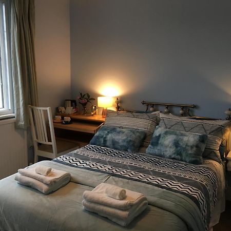 Leafy Suburban Bed And Breakfast Northwood  ภายนอก รูปภาพ